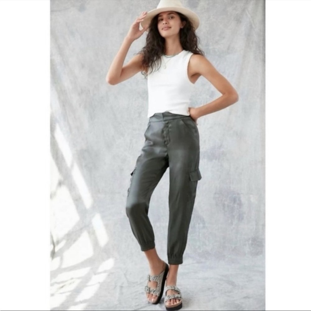 Anthropologie green cargo small